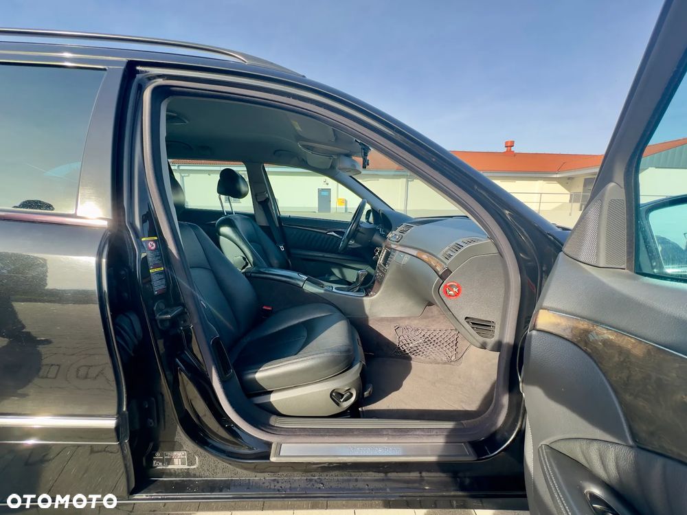 Mercedes-Benz Klasa E - 33