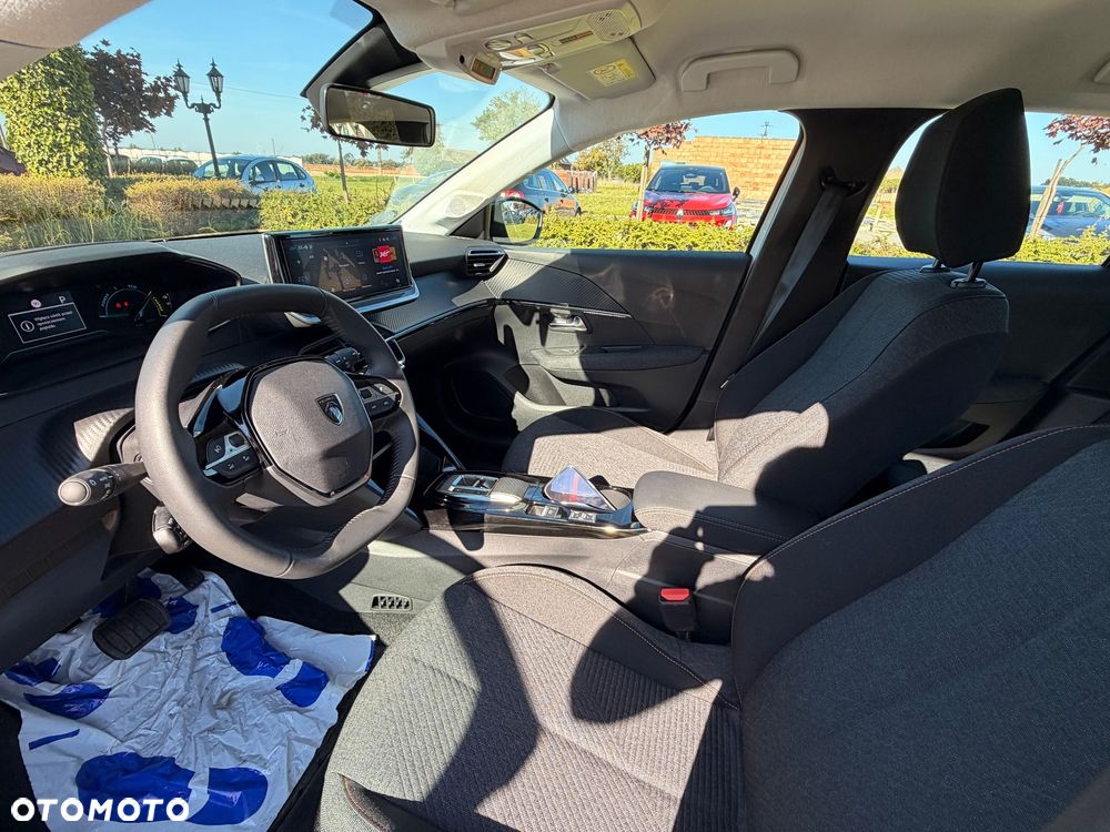 Peugeot 208 50kWh Style - 17