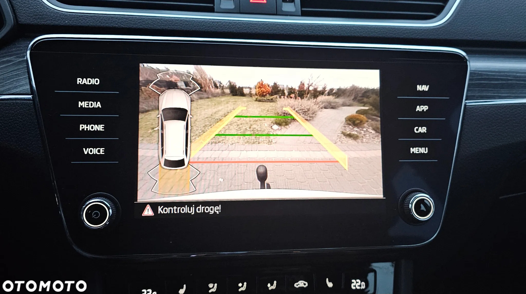 Skoda Superb Combi 2.0 TDI DSG Premium Edition - 11