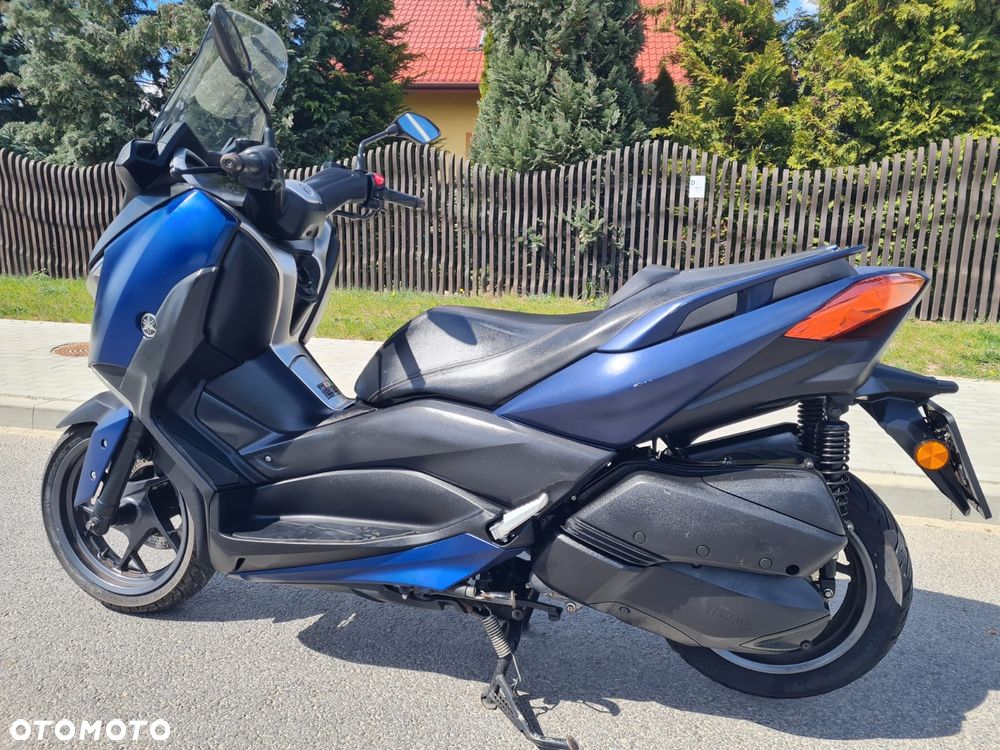 Yamaha X-max - 4