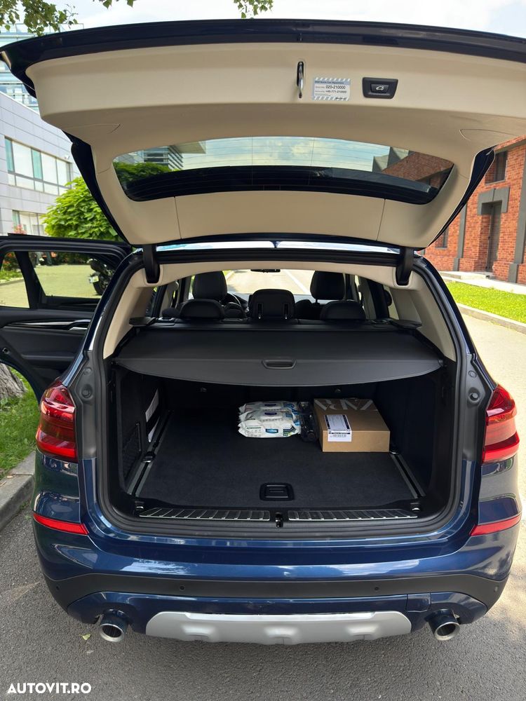 BMW X3 xDrive20d AT MHEV - 32
