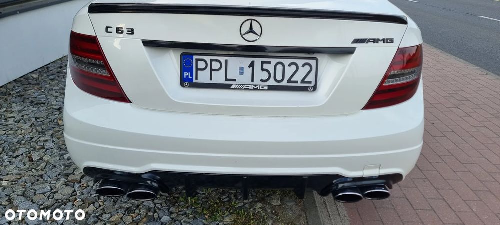 Mercedes-Benz Klasa C 63 AMG AMG SPEEDSHIFT MCT - 12