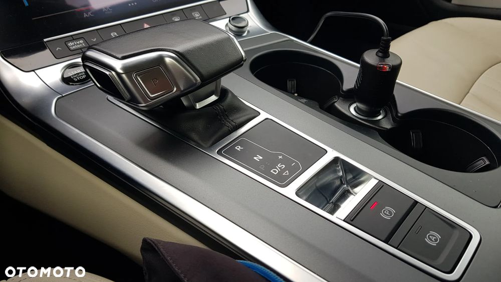 Audi A6 Avant - 30