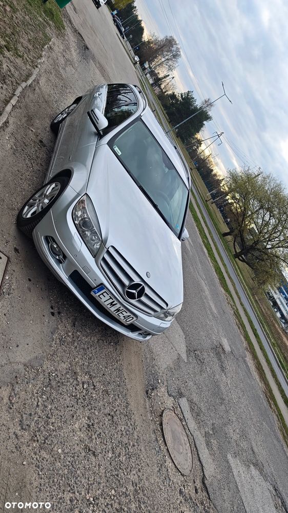Mercedes-Benz Klasa C 220 CDI DPF Avantgarde - 10