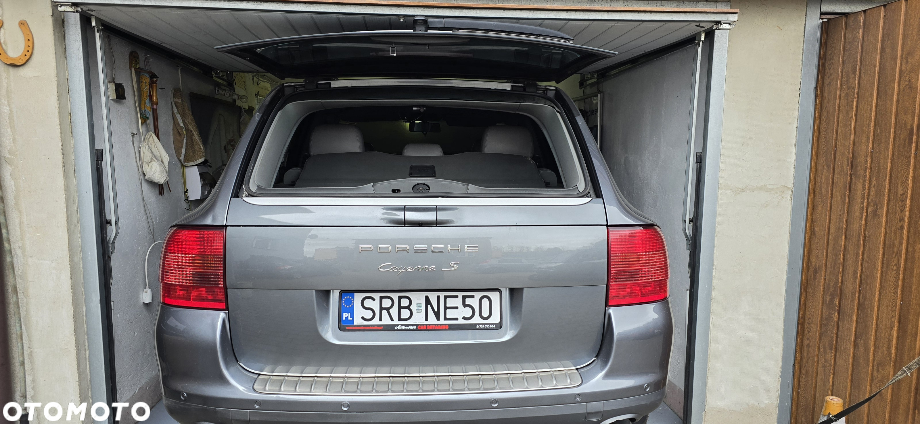 Porsche Cayenne - 15