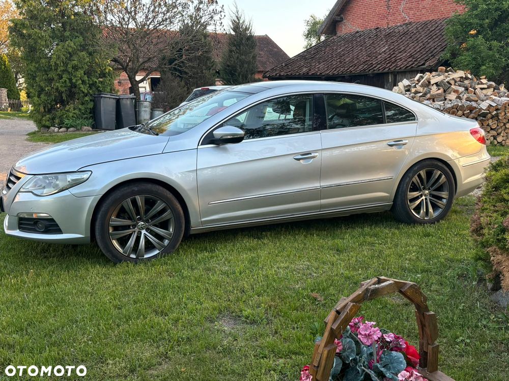 Volkswagen Passat CC - 2