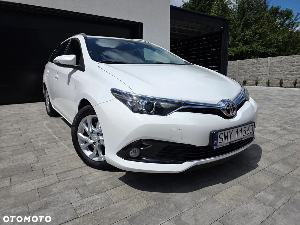 Toyota Auris 1.6 D-4D Comfort - 2