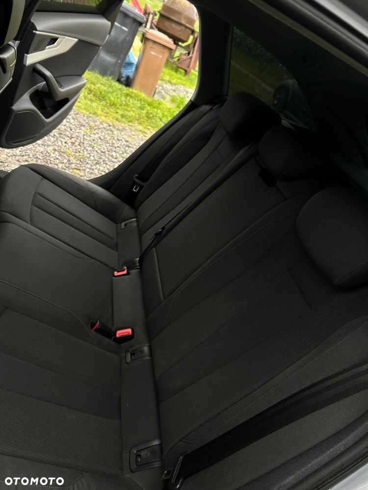Audi A4 Avant 40 TDI S tronic - 11