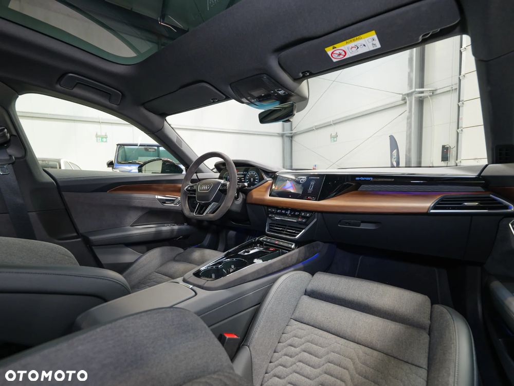 Audi e-tron GT - 22
