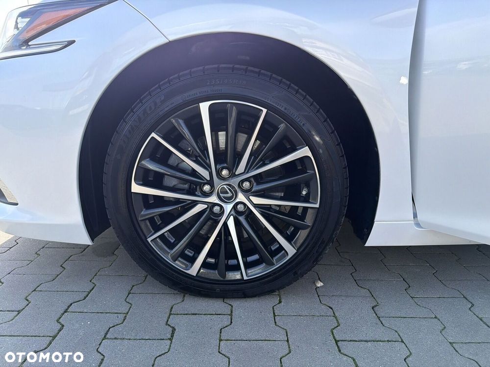 Lexus ES 300h Prestige - 19