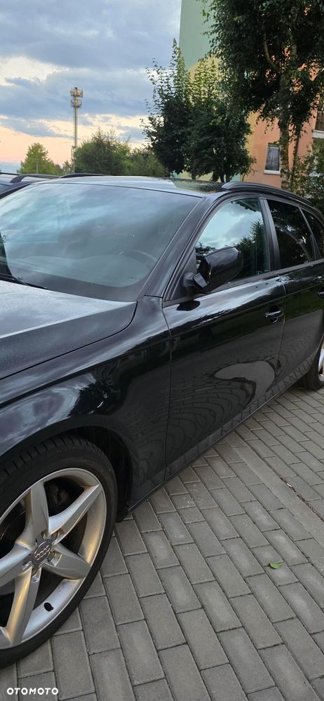 Audi A4 Avant 2.0 TDI - 16