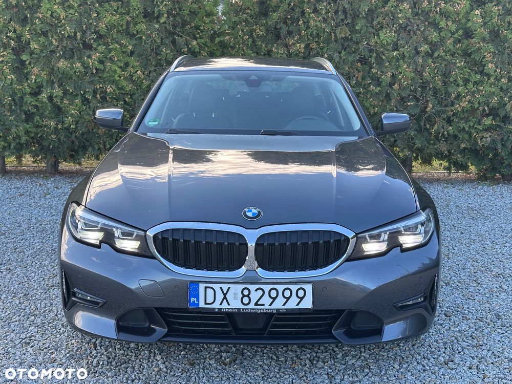 BMW Seria 3 320d Sport Line - 22