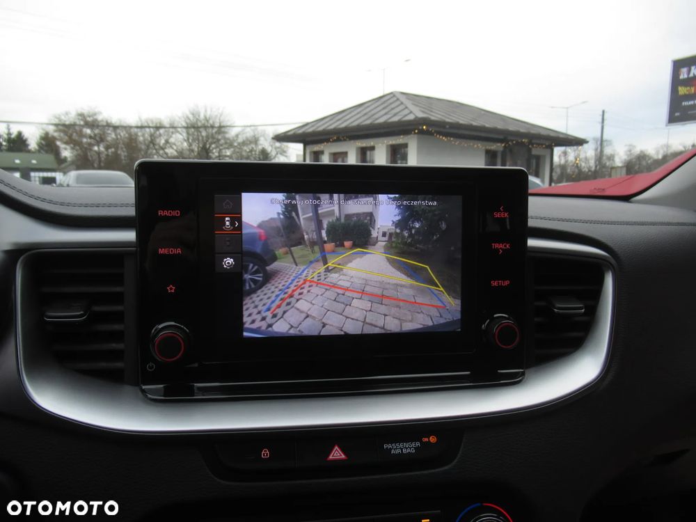 Kia Ceed 1.5 T-GDI M - 19