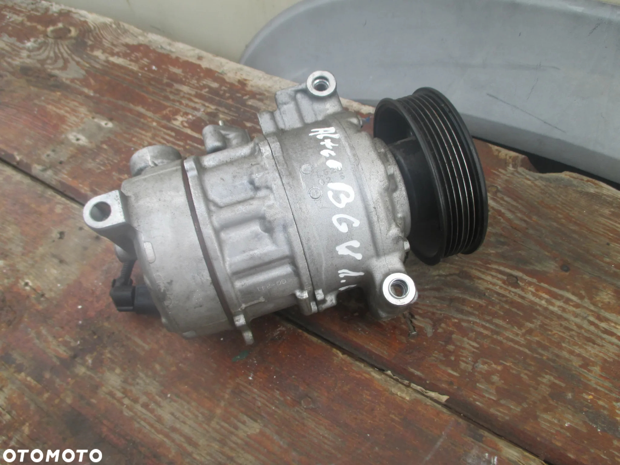 pompa kompresor klimatyzacji Seat A3 Golf 1.6 5Q0816803D 6SES14C - 3