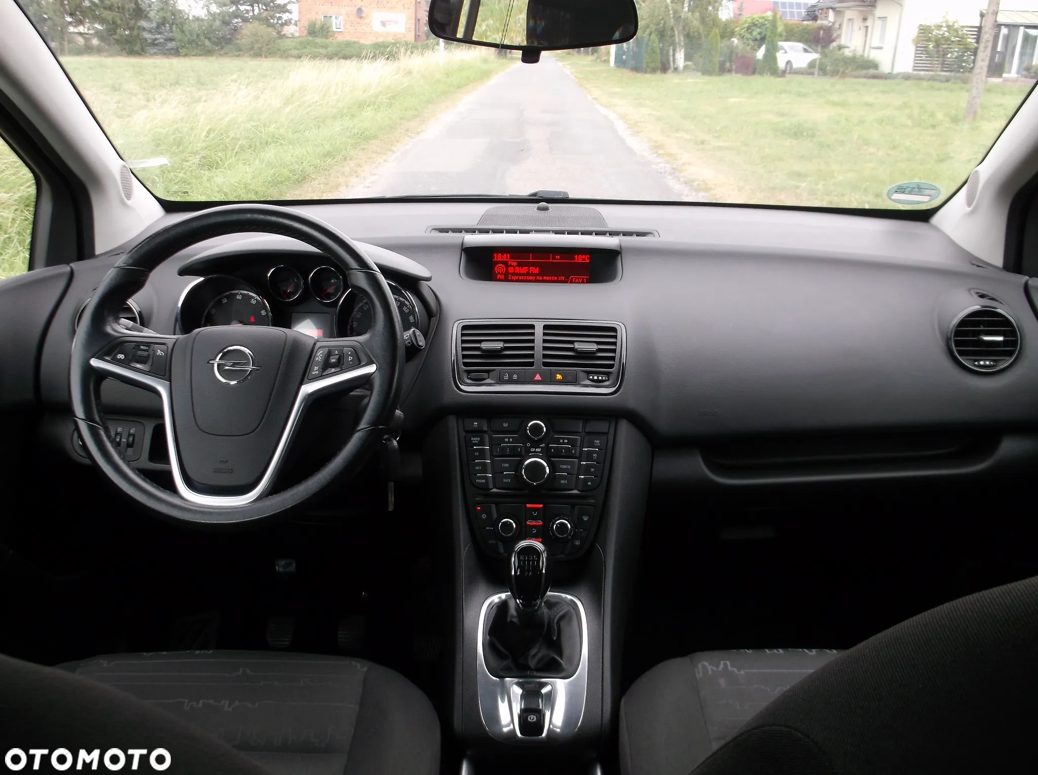 Opel Meriva 1.4 T Essentia S&S - 12