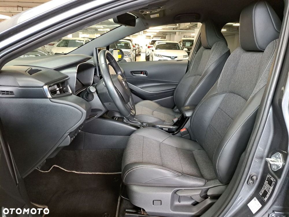 Toyota Corolla 1.8 Hybrid Style - 23