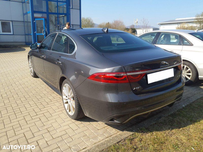 Jaguar XF P300 AWD R-Dynamic S - 3