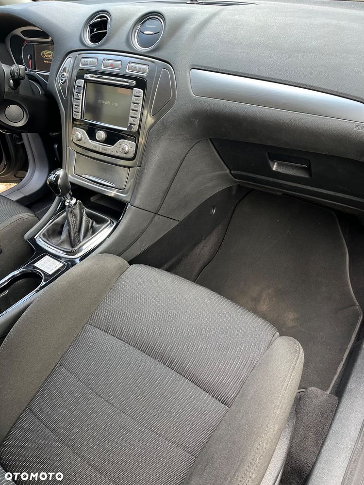 Ford Mondeo 2.0 TDCi Titanium X - 16