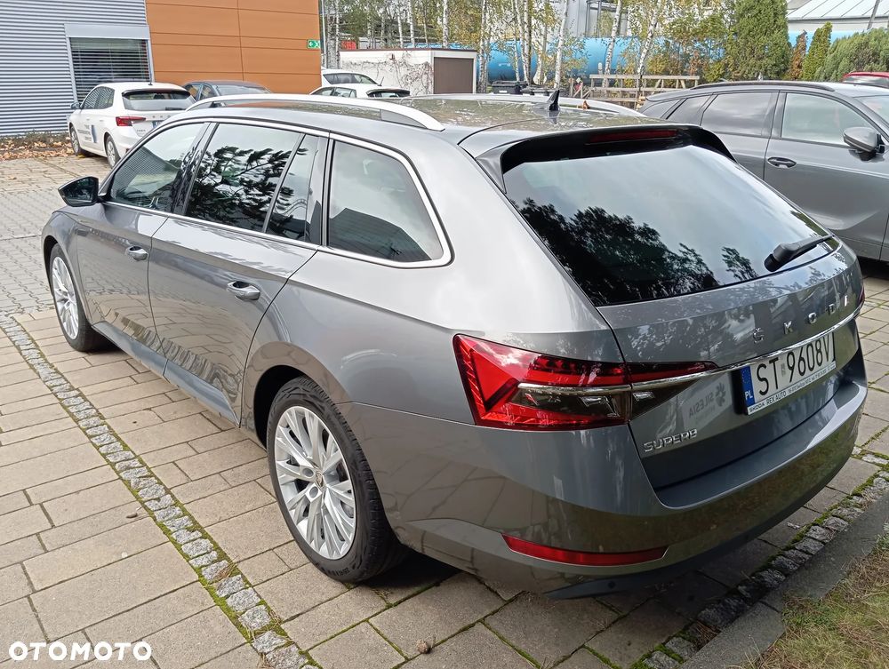 Skoda Superb 2.0 TDI SCR Style DSG - 8