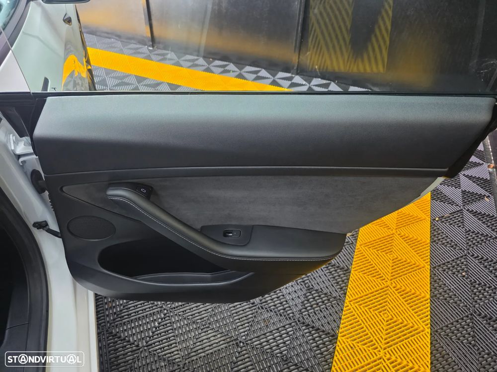 Tesla Model 3 Tração Traseira - 21