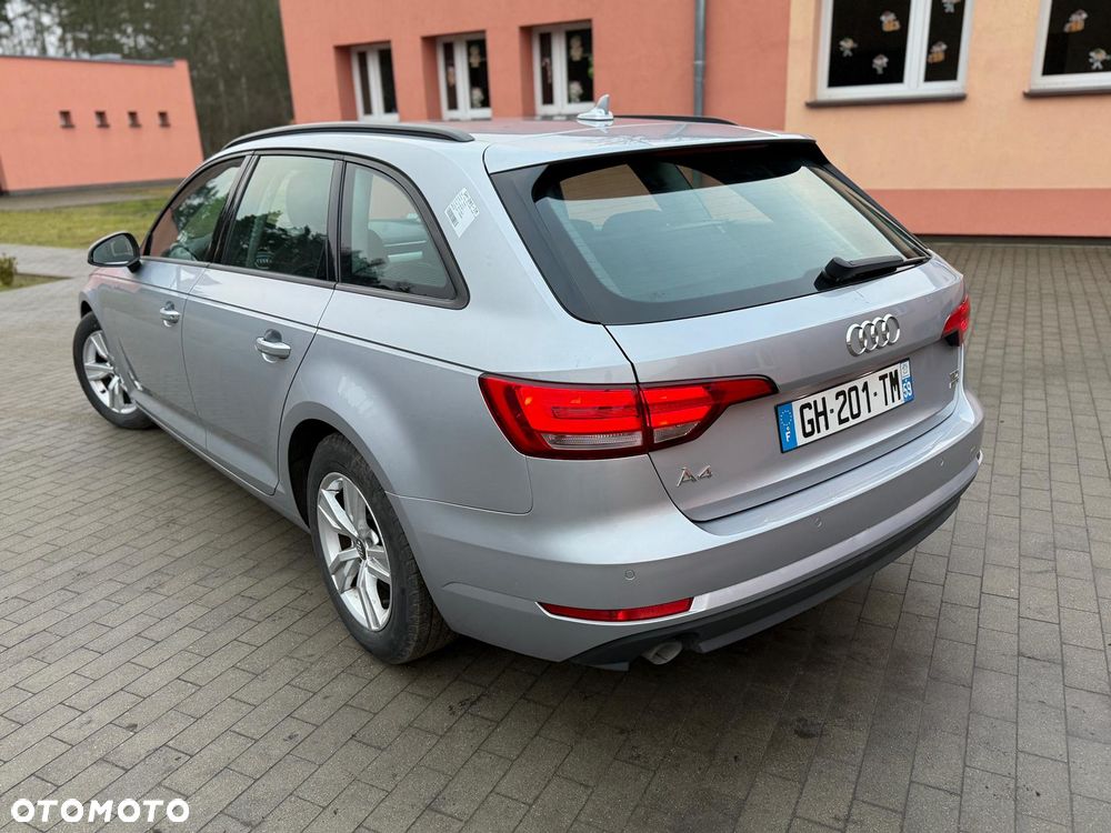 Audi A4 Avant 2.0 TDI ultra S tronic - 6