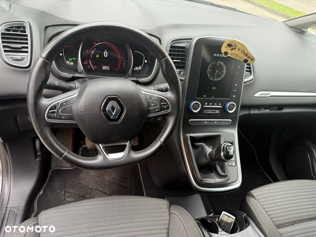 Renault Scenic - 15