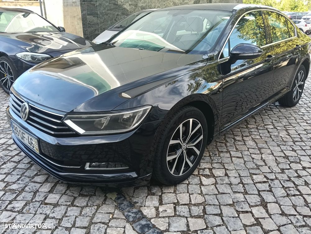 Volkswagen Passat 2.0 TDI Highline DSG — fotografia 35