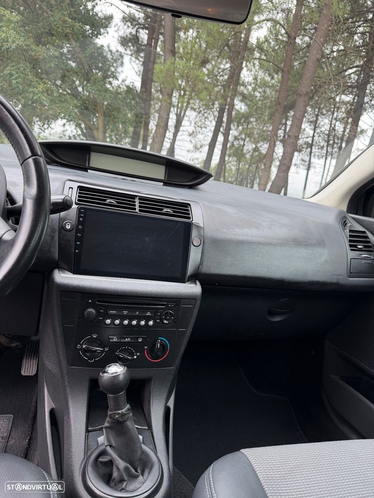 Citroën C4 1.6 HDi VTR - 9