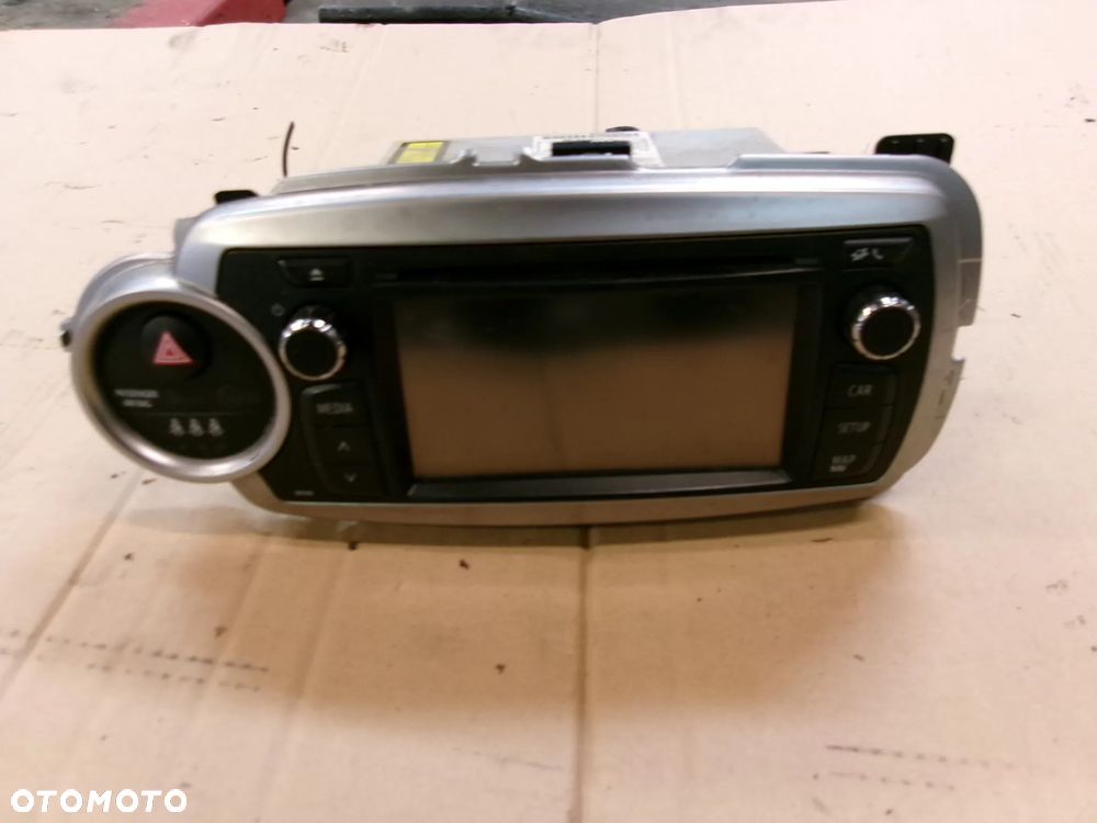 RADIO TOYOTA YARIS III - 2