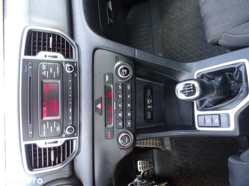 Kia Sportage - 10
