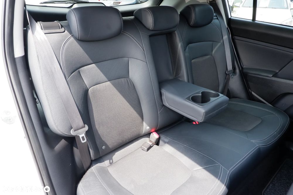 Kia Sportage 2.0 CRDI XL AWD - 13