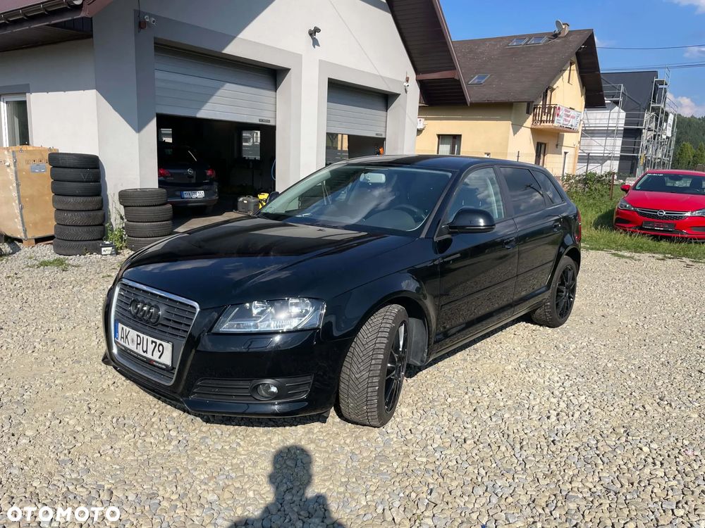 Audi A3 Sportback 1.4 TFSI Ambiente - 2