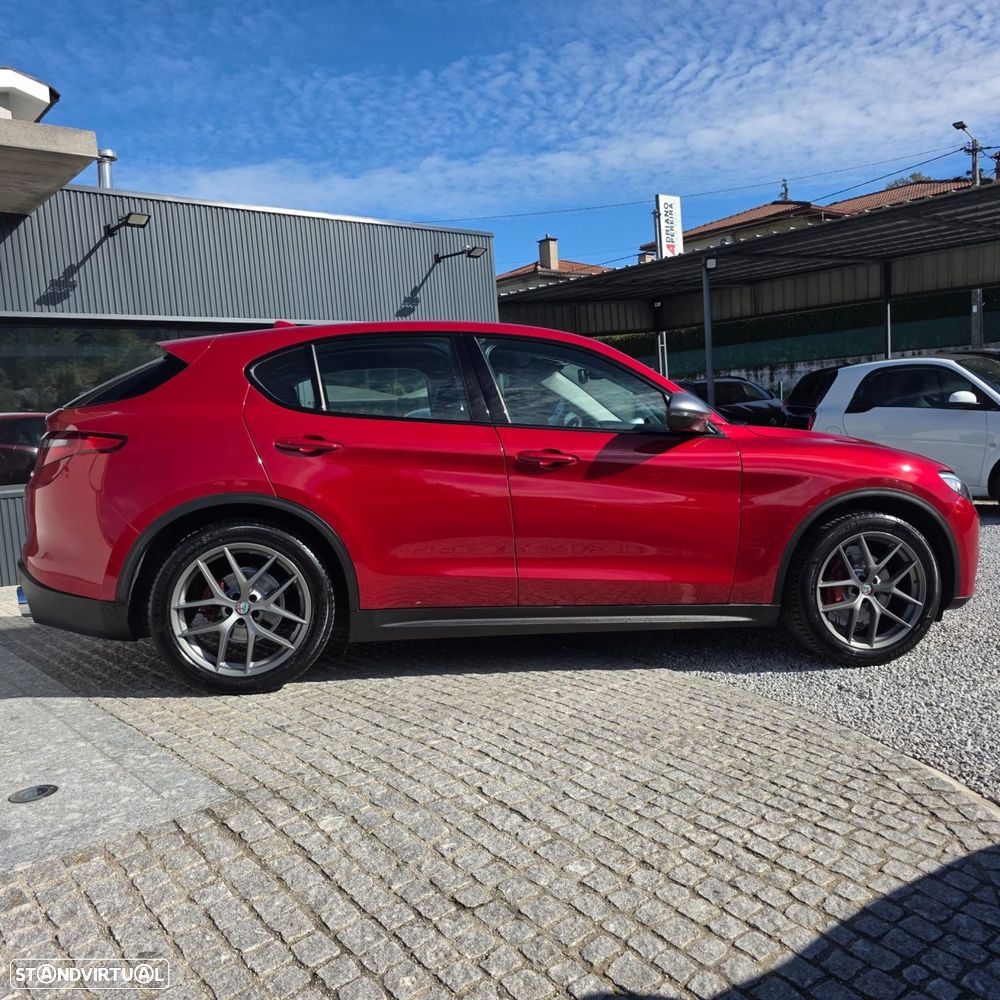Alfa Romeo Stelvio 2.2 D Super AT8 - 12
