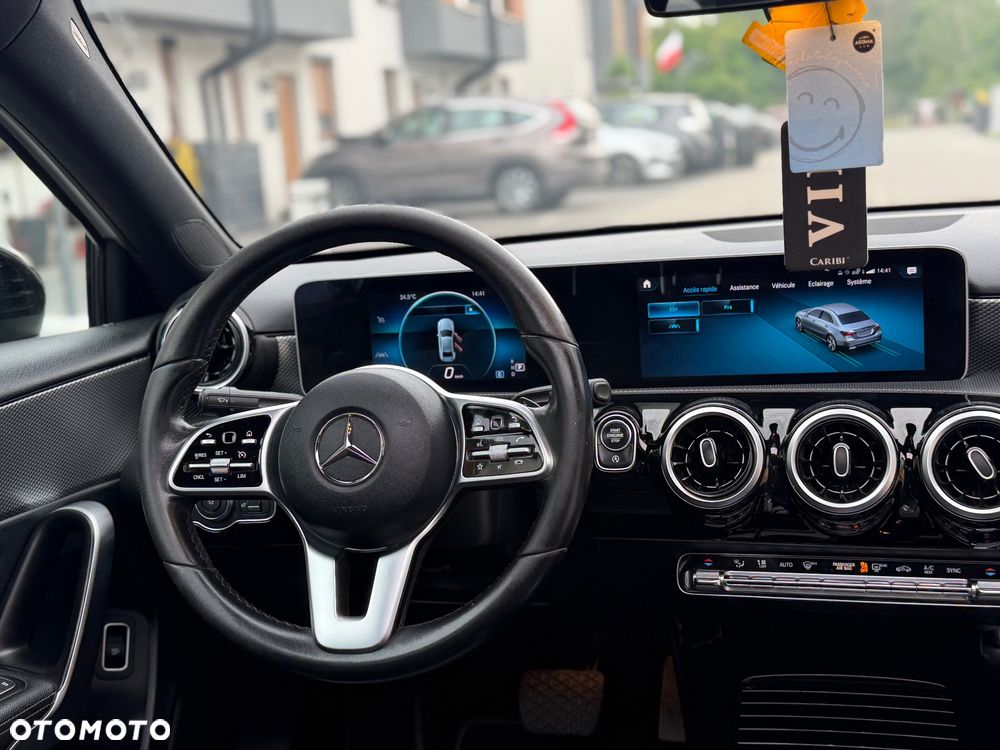 Mercedes-Benz Klasa A 180 d Edition 1 7G-DCT - 18