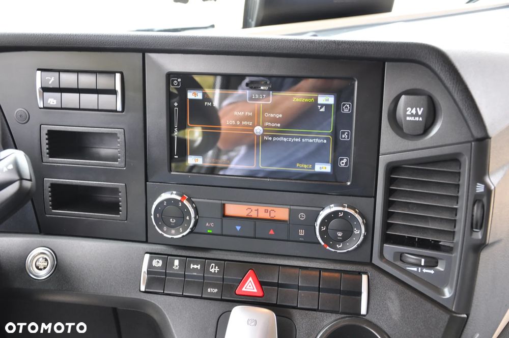 Mercedes-Benz Actros - 12