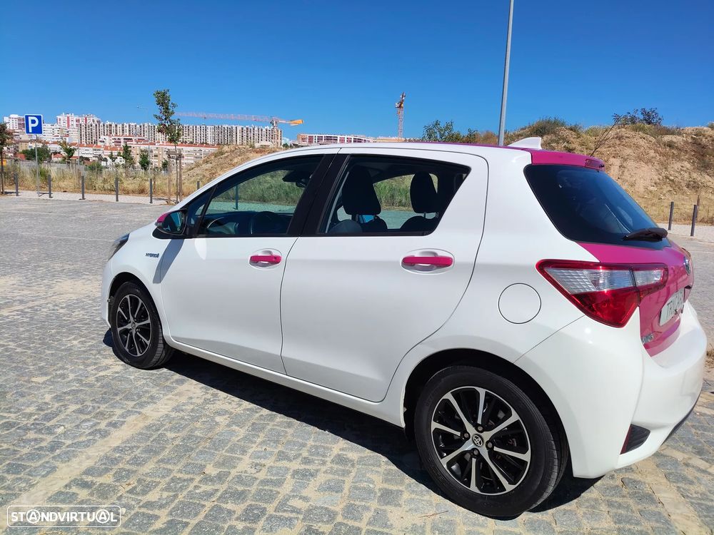 Toyota Yaris 1.5 HSD GR Sport - 6