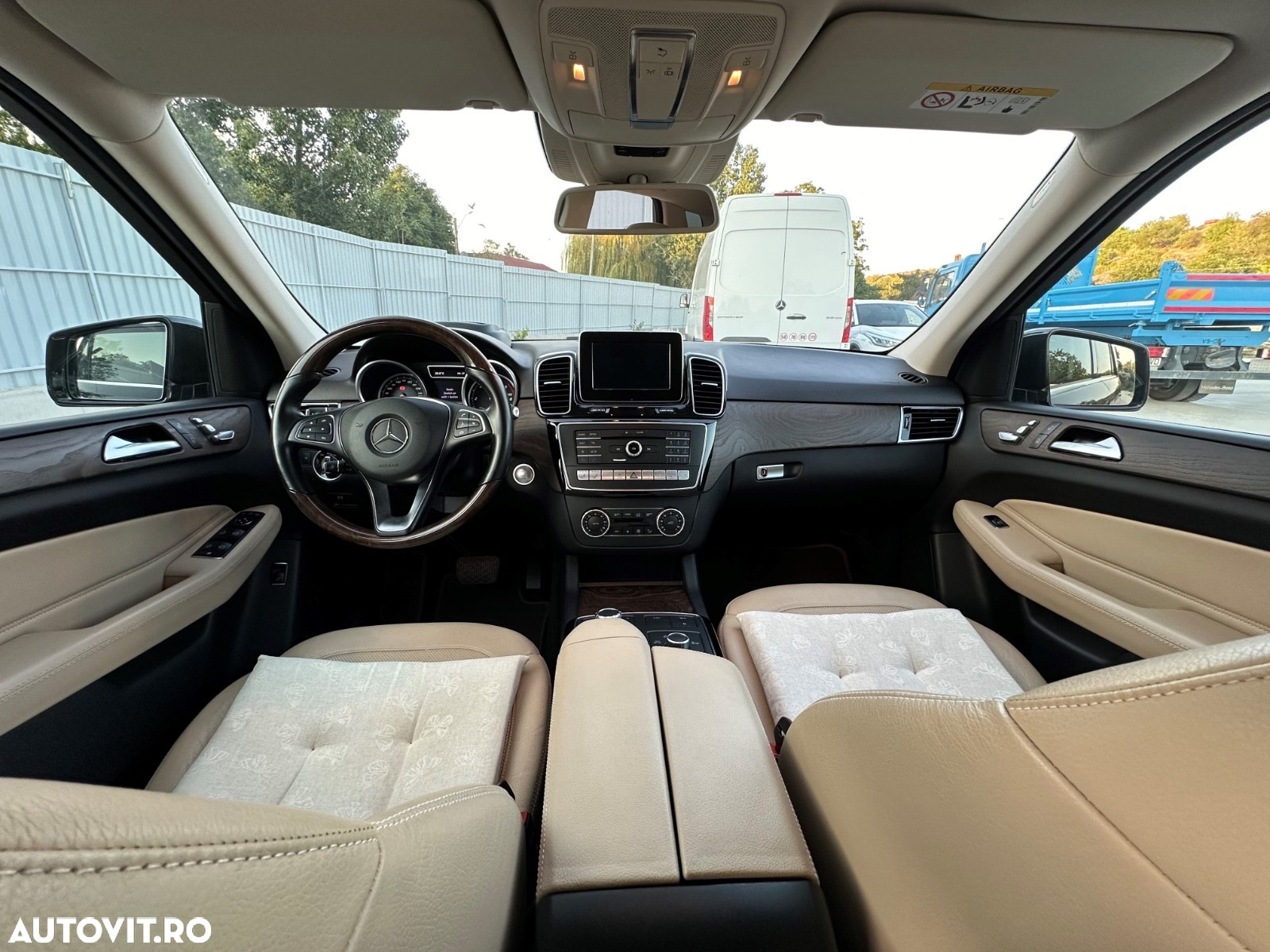 Mercedes-Benz GLE 350 d 4MATIC - 28