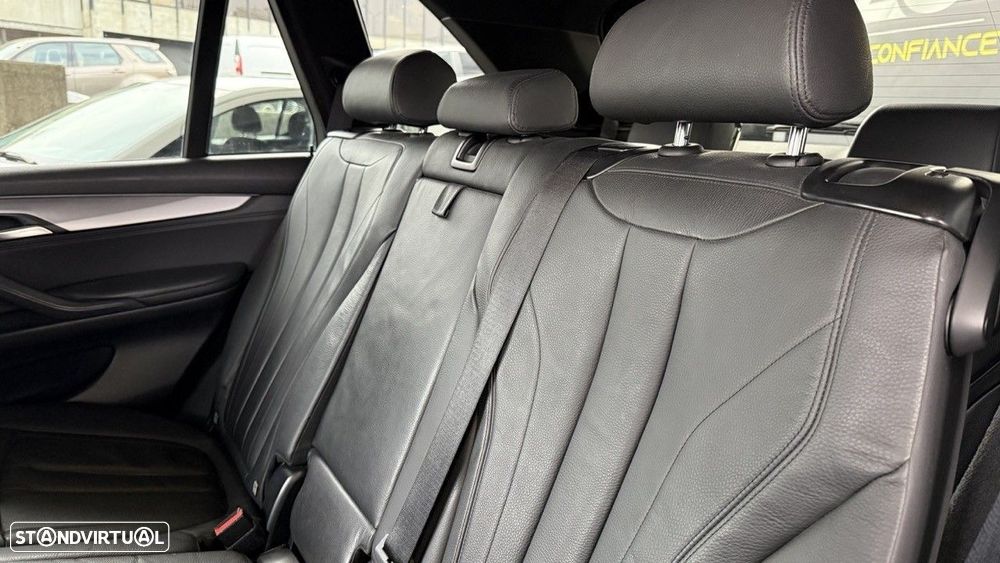 BMW X5 25 d sDrive Comfort 7L - 34