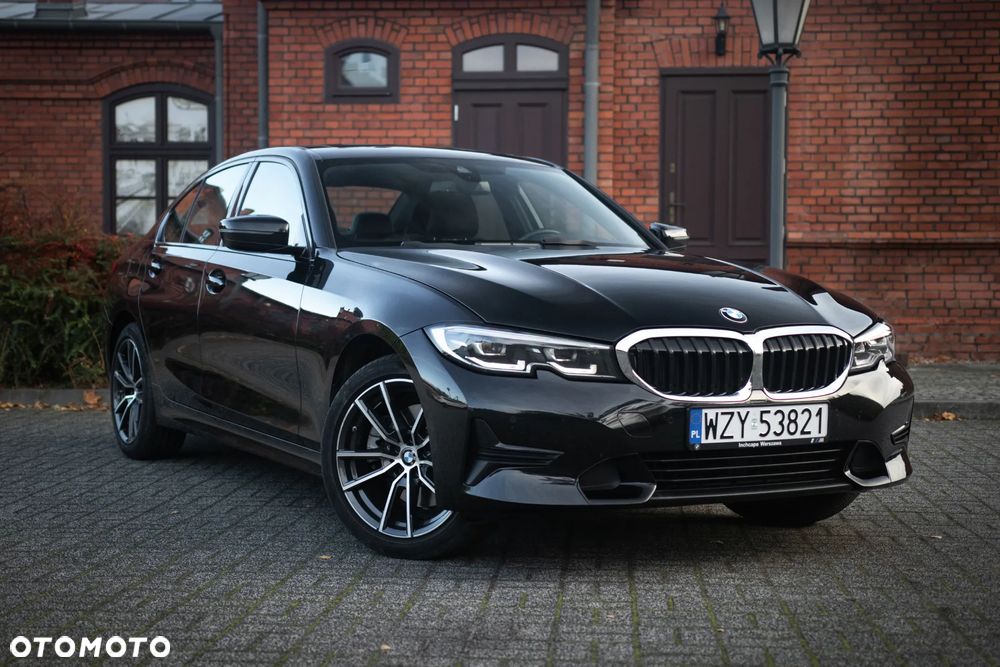 BMW Seria 3 330i xDrive Sport Line - 33