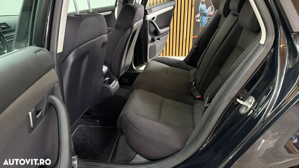 Audi A4 1.6 Avant - 15