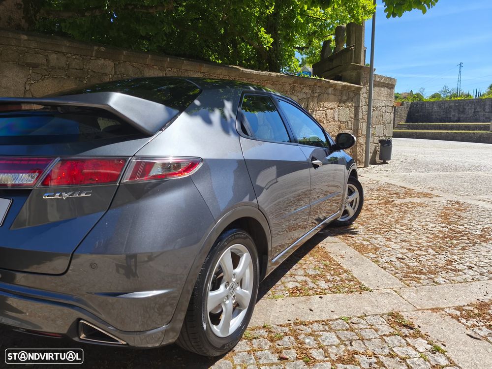 Honda Civic 1.4 i-VTEC Comfort - 8
