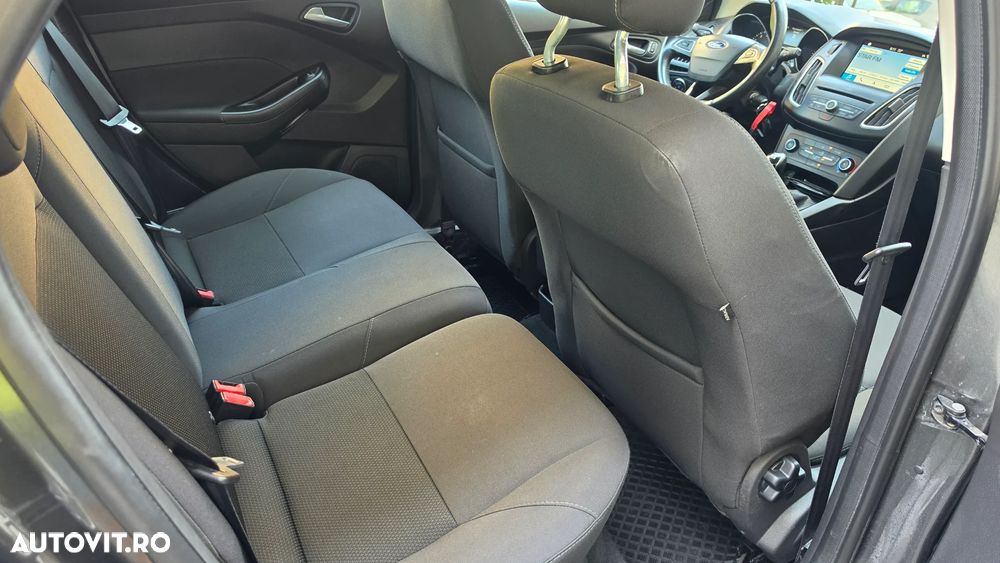 Ford Focus 1.6 TI-VCT Sport - 18