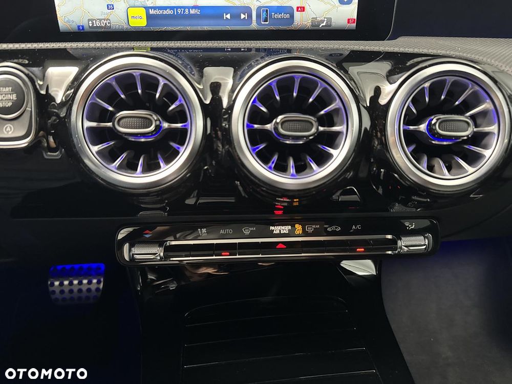 Mercedes-Benz CLA 200 AMG Line 7G-DCT - 20