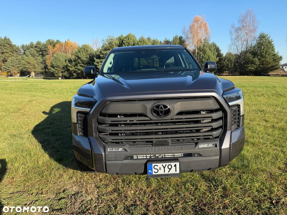 Toyota TUNDRA - 2