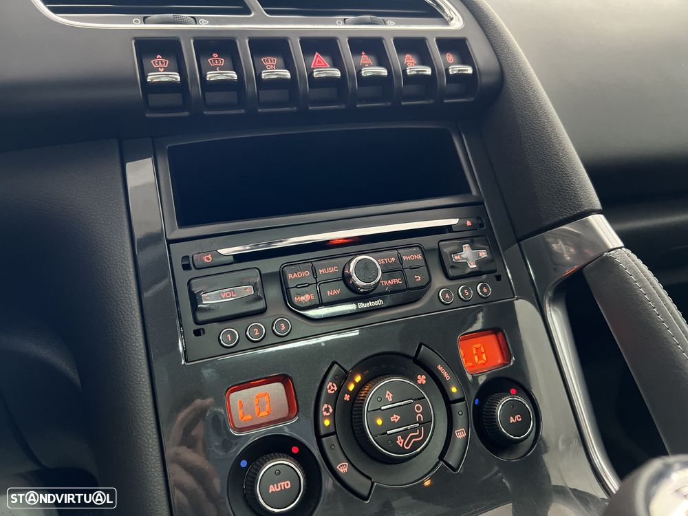 Peugeot 3008 1.6 HDi Allure - 12