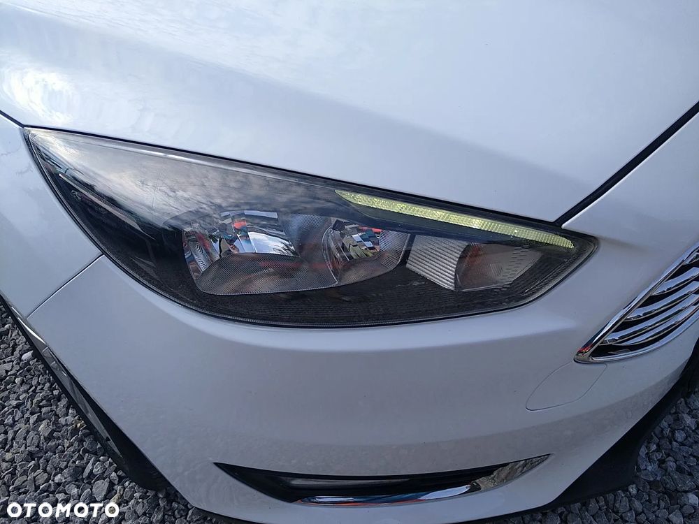 Ford Focus 1.0 EcoBoost Titanium - 10
