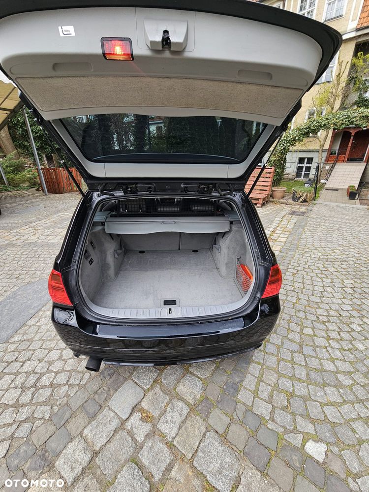 BMW Seria 3 318i - 19