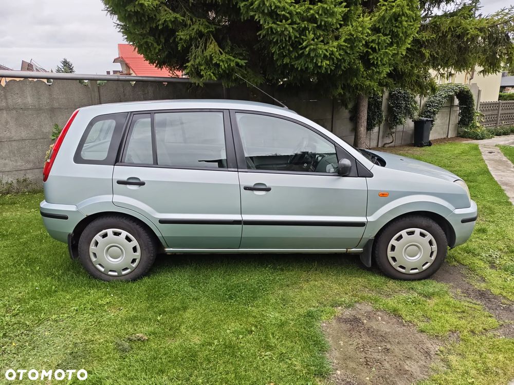 Ford Fusion 1.4 Ambiente - 14