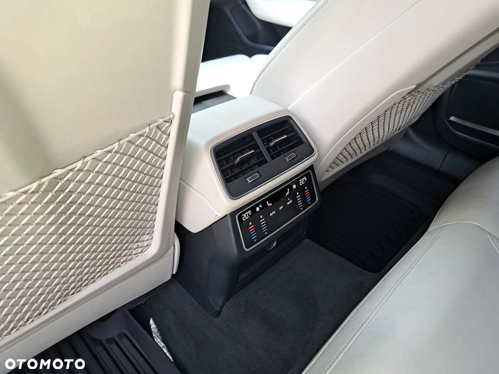 Audi A6 Avant 55 TFSI mHEV Quattro S tronic - 11