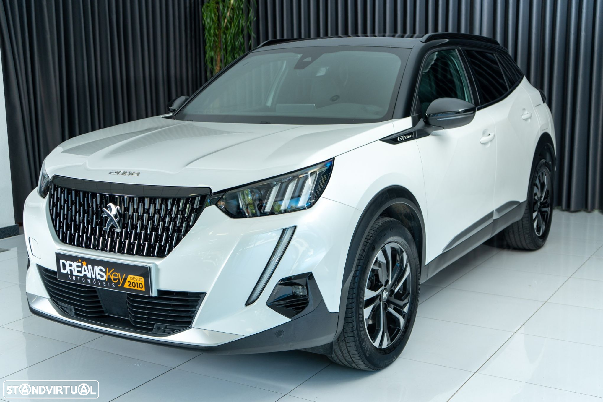 Peugeot 2008 - 4